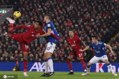 3-0，2-1！英超悲喜夜！纽卡获首胜 维拉4战0胜 澳波迎首秀 枪手登顶